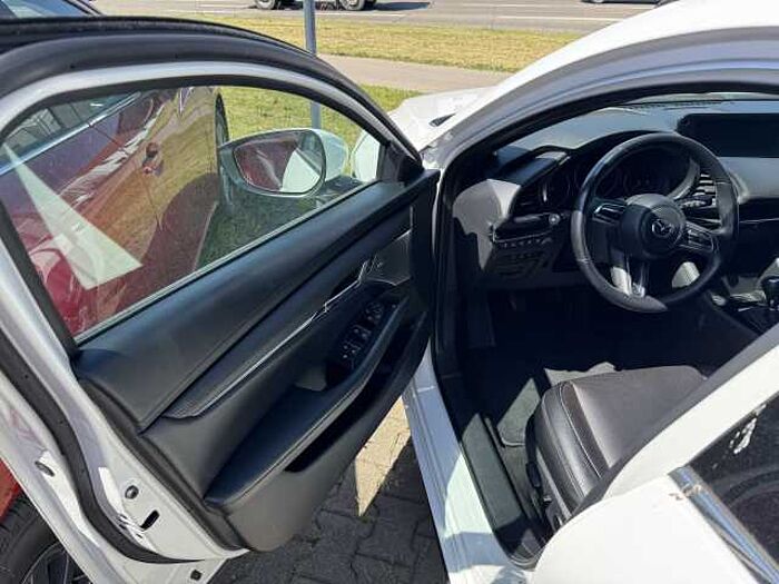 Mazda 3 e-SKYACTIV-G 2.0 SELECTION LEDER DESI-PREM-P
